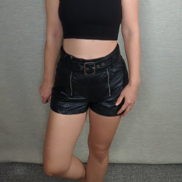 Guess high waisted leather Shorts with belt - Picture 1 of 11